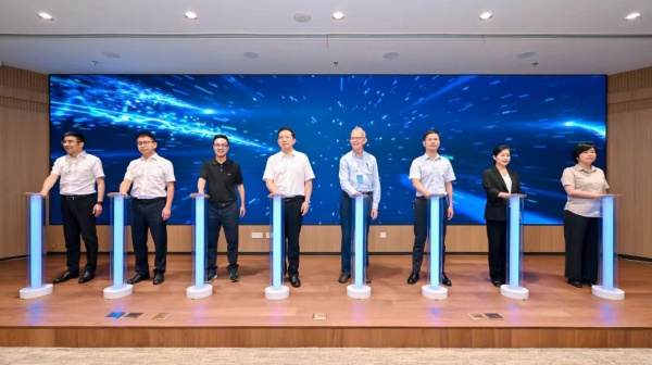 托普云农承建湘湖实验室智能温室正式启用，数智赋能农业科研创新